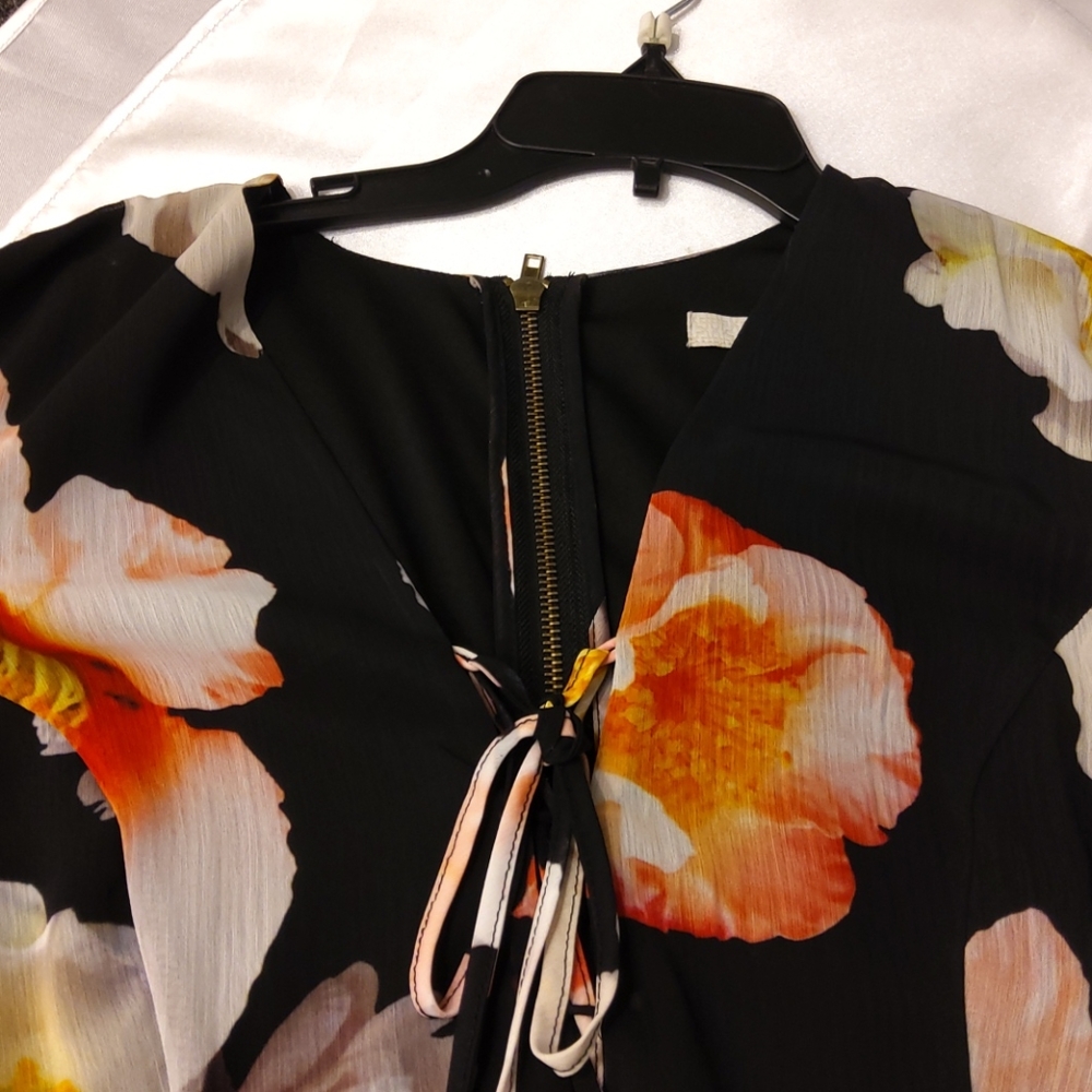 GB LONG BELLSLEEVES Romper - Picture 3 of 10